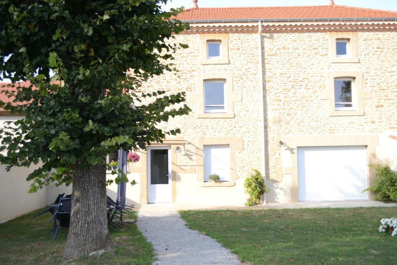 Gite les pins Montchenu Extérieur photo