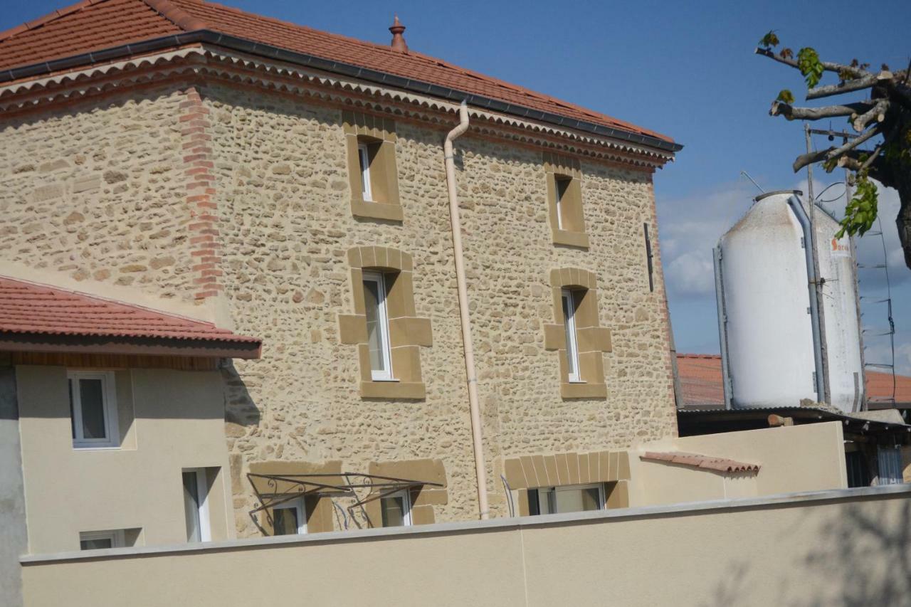 Gite les pins Montchenu Extérieur photo
